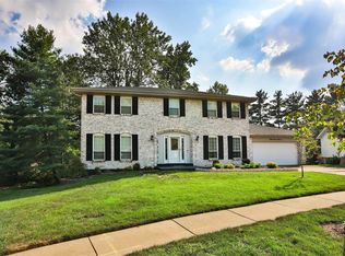 1711 Howehill Ct, Chesterfield, MO 63017