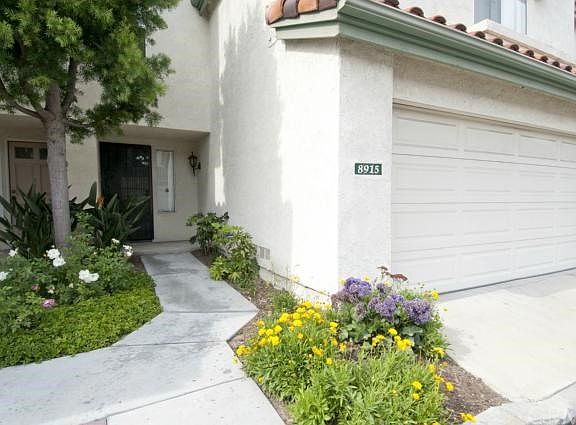 2nd image of 8915 Grandville Cir #39