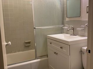 2221 Arlington Blvd #223, Arlington, VA 22201
