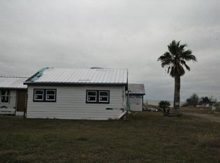 1706 1st St, Bayside, TX 78340