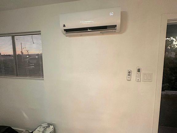 4th image of 934 1/2 Simmons Ave #936