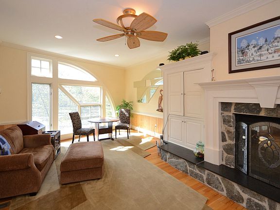 5th image of 2504 Stuts Ln