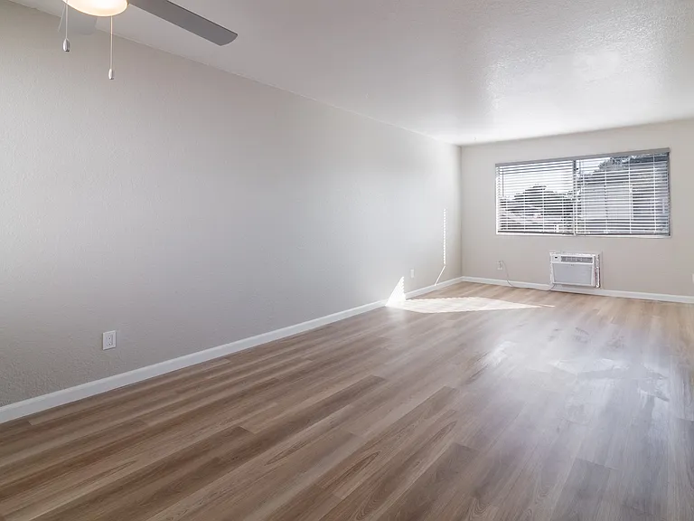 Alturas Paso Robles Apartment Homes — Photo 6