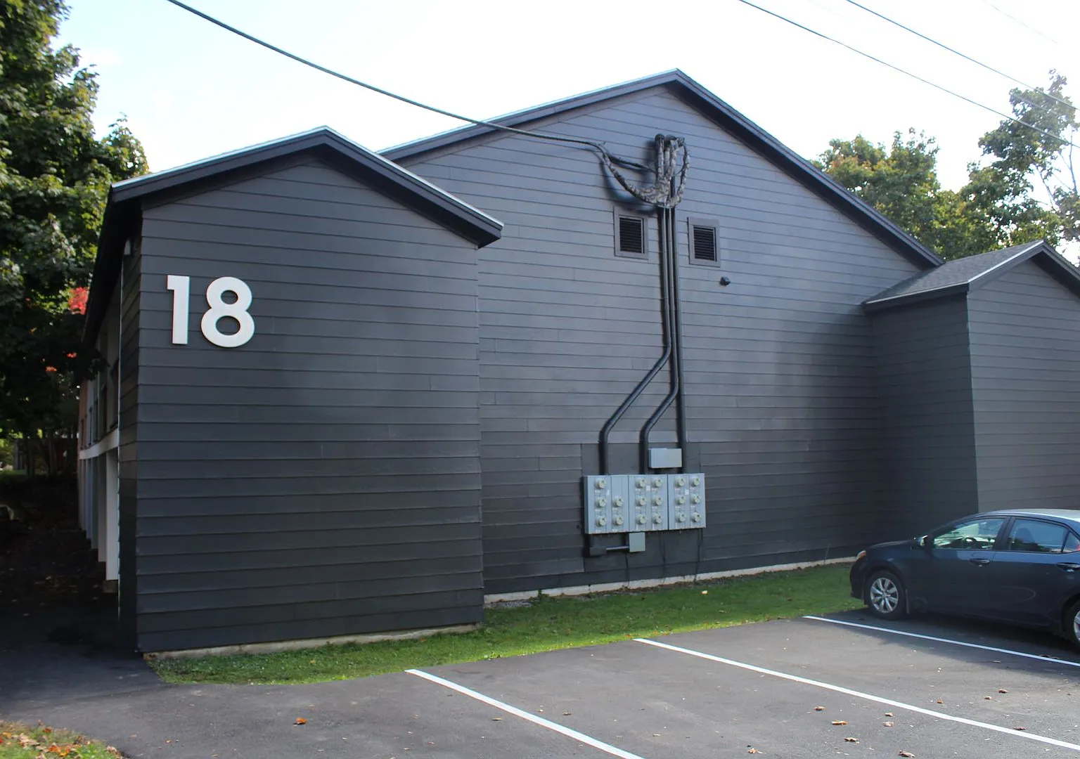 18 Lindsey St — Photo 2