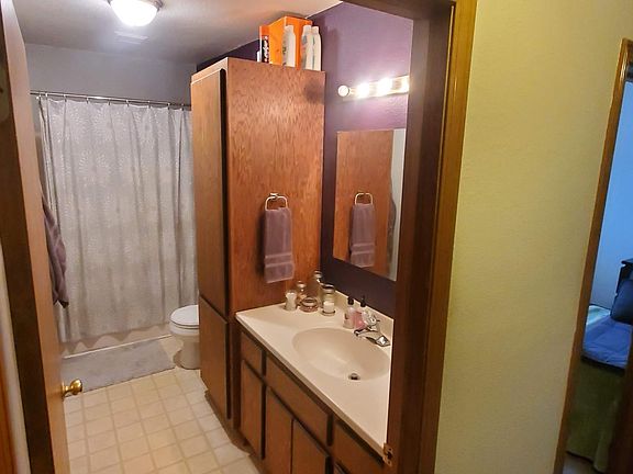 3rd image of 1703 N Arlington Pl #B
