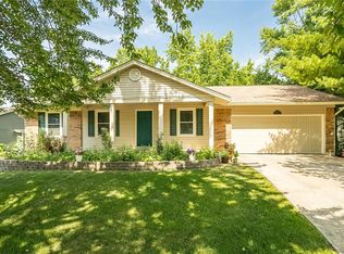 1007 Spencer Rd, Saint Peters, MO 63376