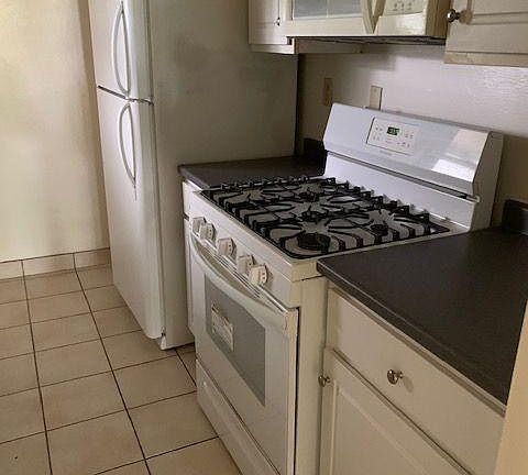 2nd image of 83A Morgan St #9