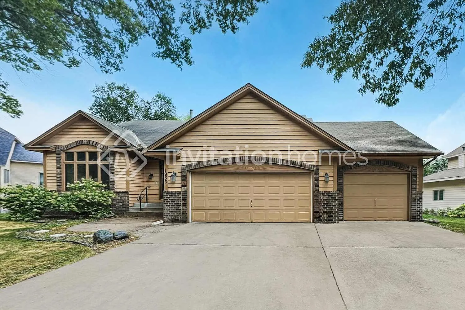 1953 118th Ln NE Blaine, MN 55449 — Photo 1