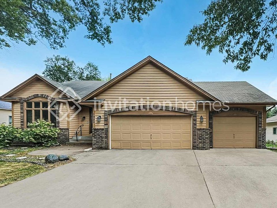 1st image of 1953 118th Ln NE