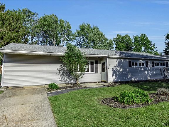 2nd image of 23 Alys Dr E