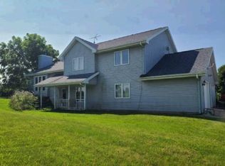 2517 Rinden Rd, Stoughton, WI 53589
