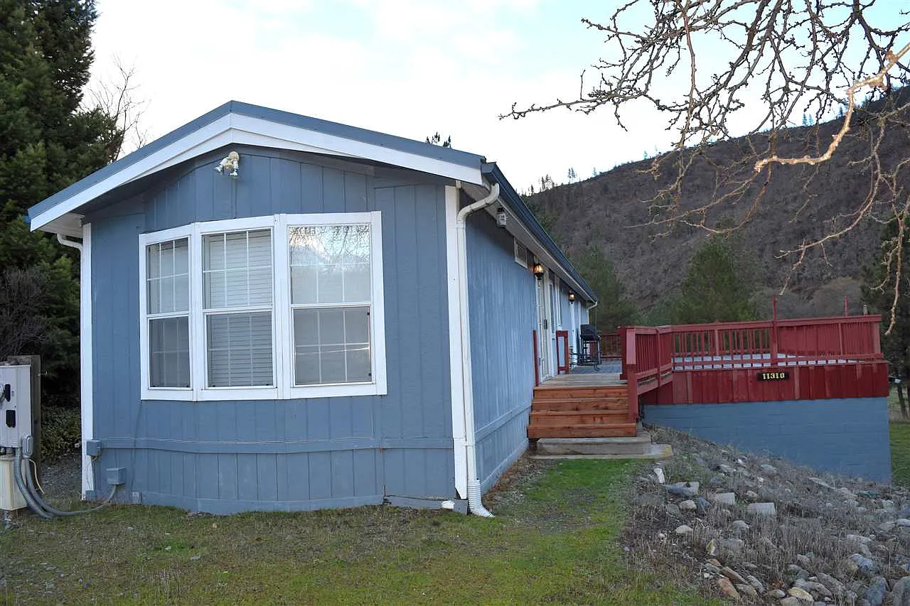 11310 Highway 96 photo 1