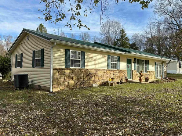 615 Mahan Rd, Bedford, IN 47421