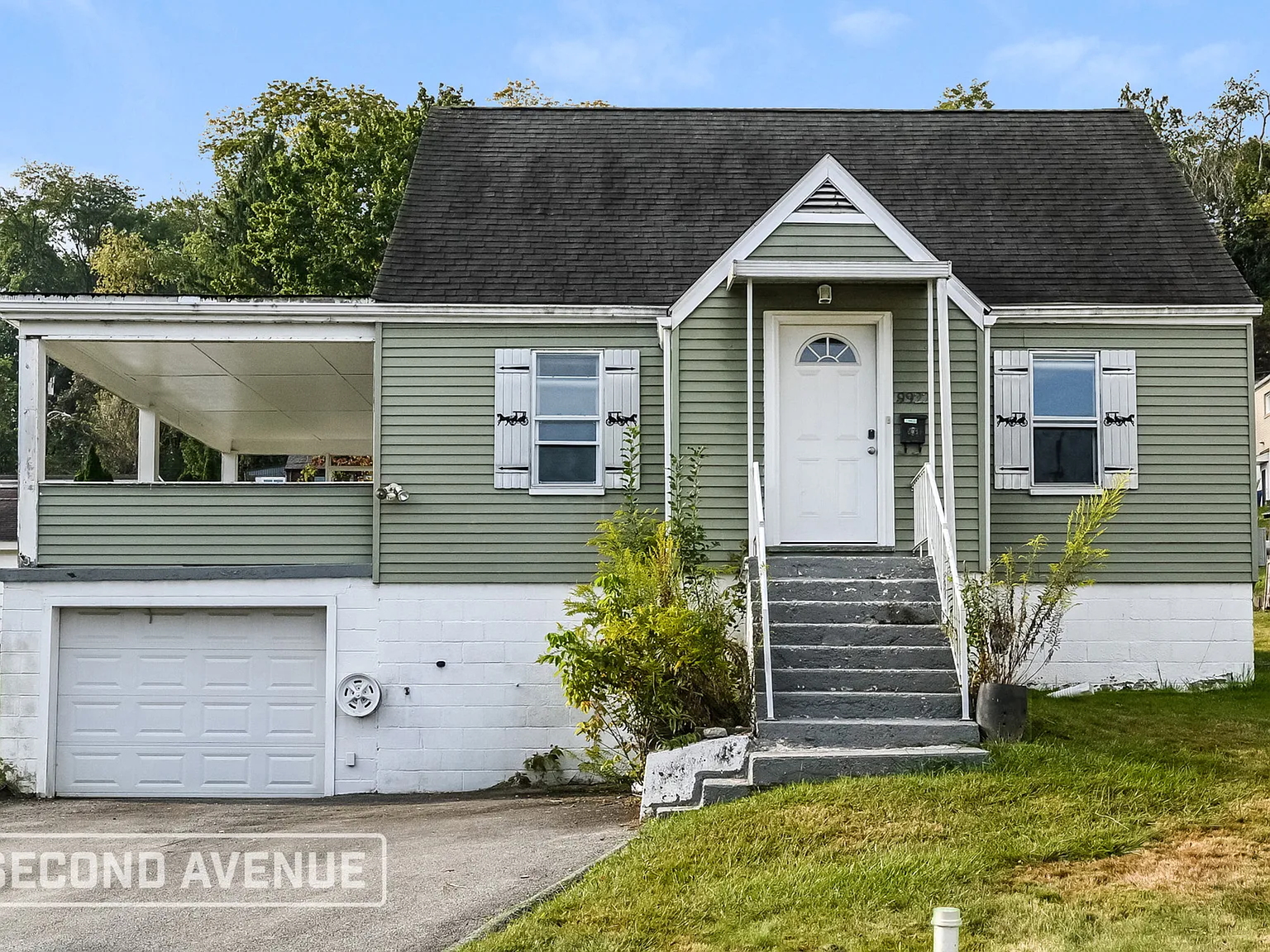 2 bed, 1.5 bath, 1100 sqft, $1,525 — Photo 1