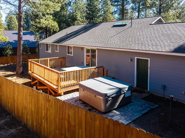 17064 Sacramento Rd, Bend, OR 97707