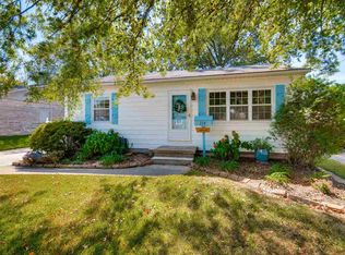 218 N Park Dr, Evansville, IN 47710