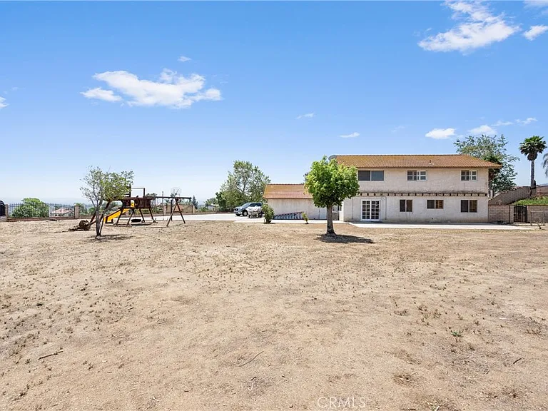 10703 Valley Dr — Photo 32