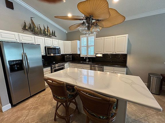 4th image of 4657 SE Bridgetown Ct