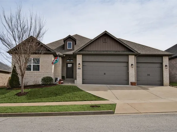 624 N Sabine Pass Rd, Fayetteville, AR 72704