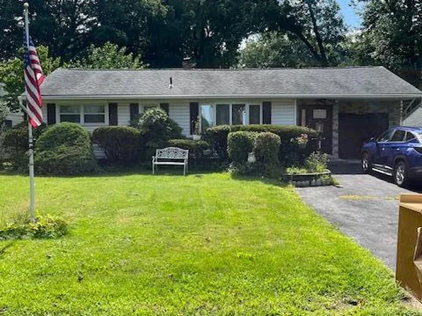 23 Westlyn Court, Guilderland, NY 12203