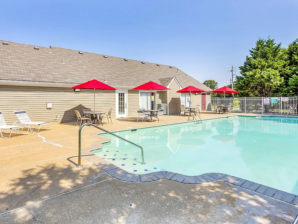 Autumn Ridge Apartments