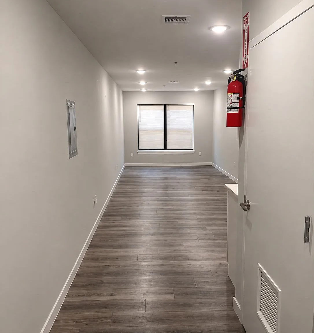 1 bed, $1,923 — Photo 3