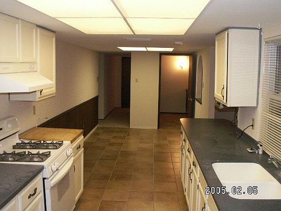 5th image of 5609 Excalibur Dr