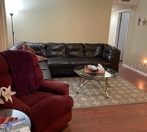 2nd image of 930 Lormann Cir