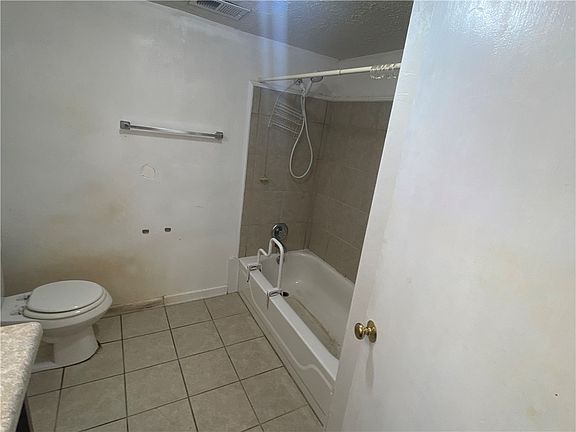 4th image of 3414 Waverly Pkwy