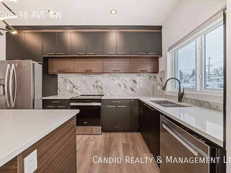 8205 98th Ave NW — Photo 9