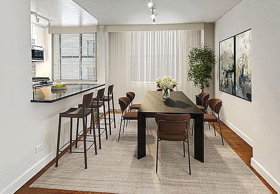 3rd image of 45 W 60th St APT 8D