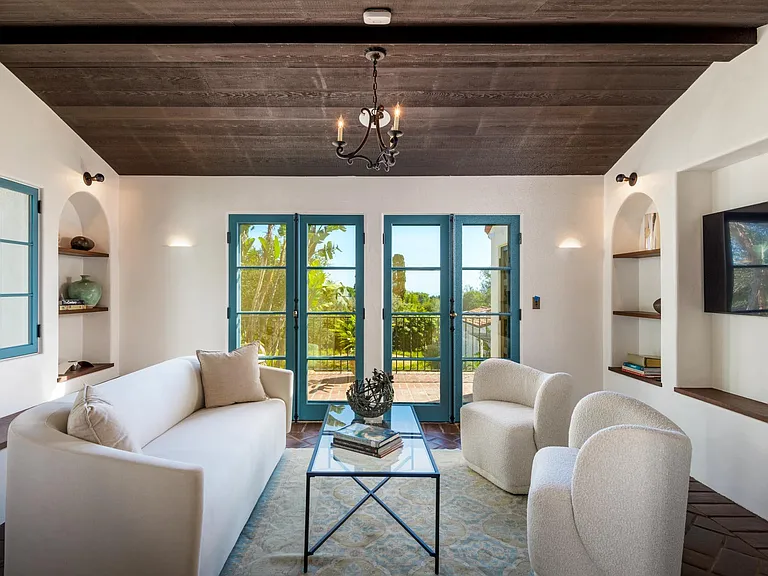 680 Buena Vista Dr — Photo 21