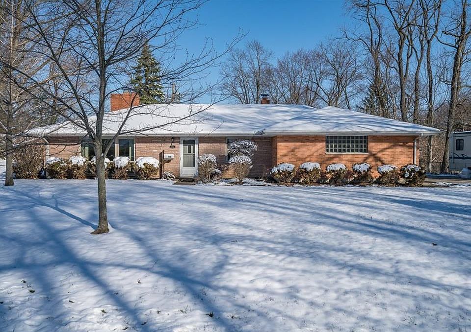 1st image of 441 Elm Grove Dr