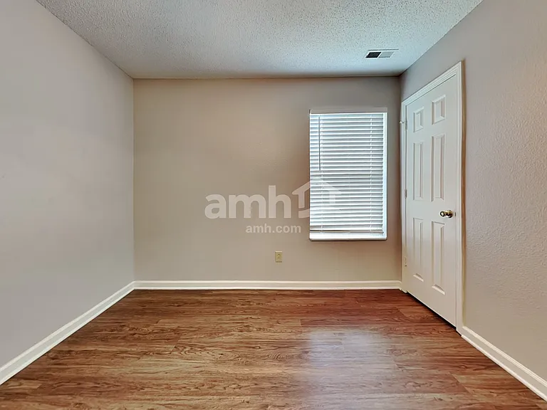 1178 Oak Leaf Rd — Photo 15