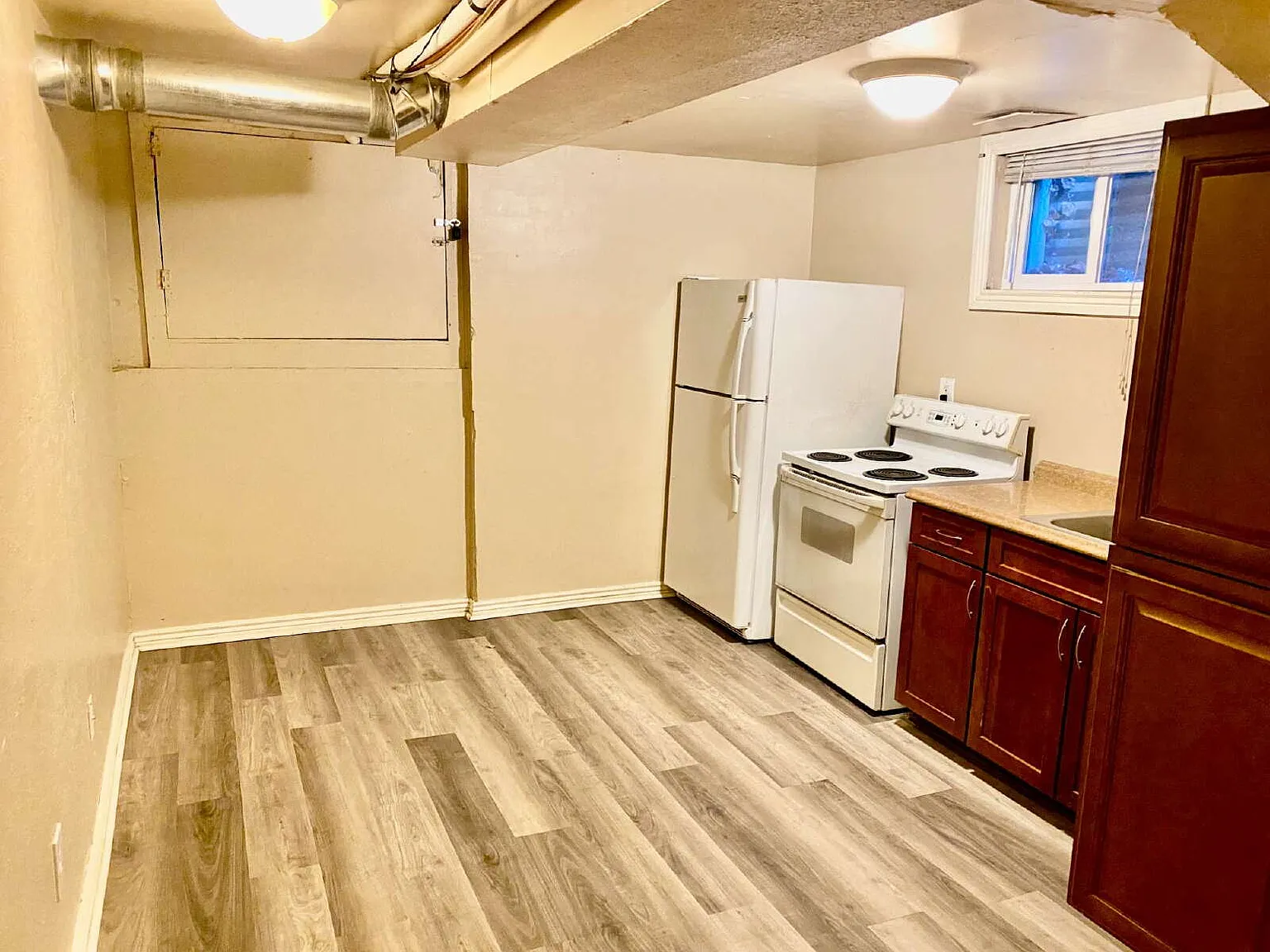 1 bed, 1.0 bath, 800 sqft, $1,095 — Photo 3