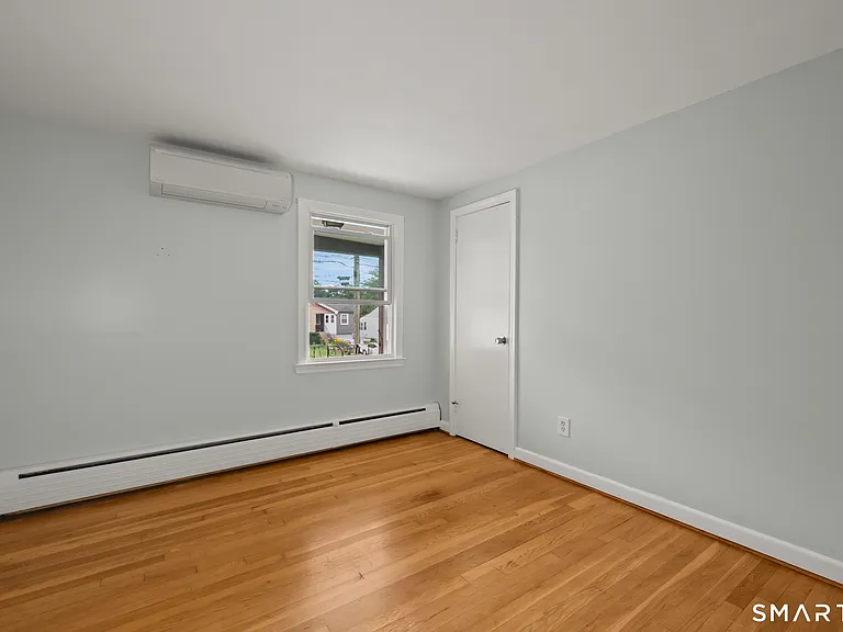 58 Jackson Ave — Photo 7