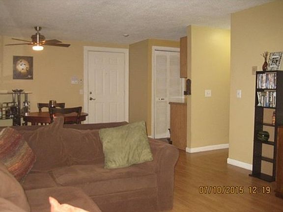 4th image of 95 Heritage Dr