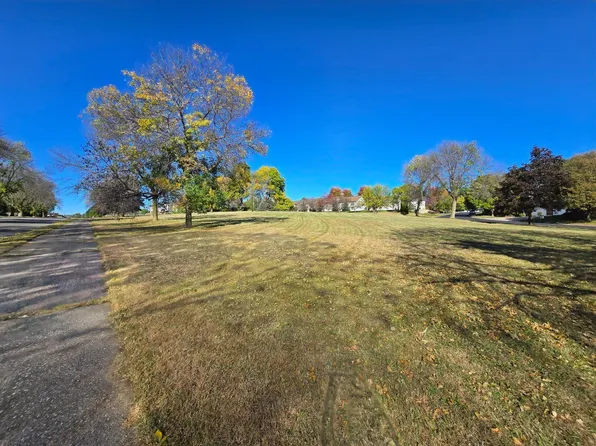 145X 4th St W, Hastings, MN 55033