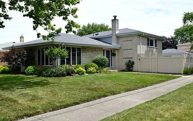 1st image of 10745 S Laporte Ave