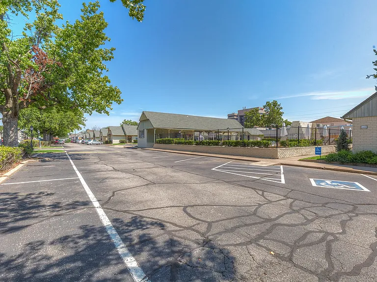 Crossings at Clairemont — Photo 105