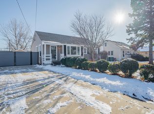 8019 Lamon Ave, Burbank, IL 60459