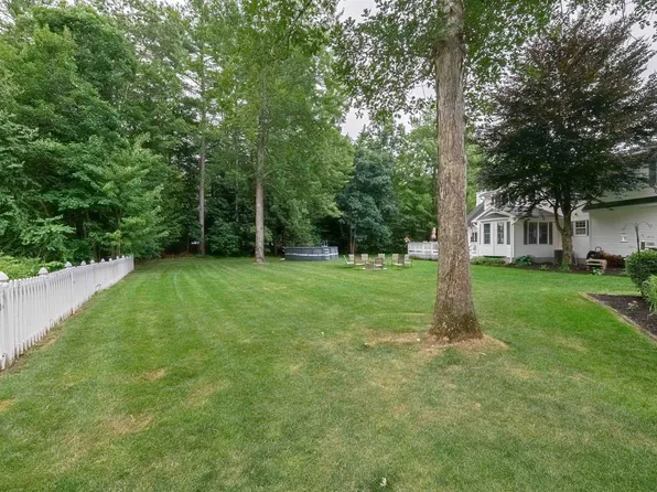 9 Taconic Drive, Amherst, NH 03031