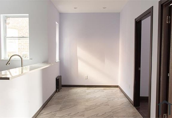 5th image of 7305 Metropolitan Ave APT 2R