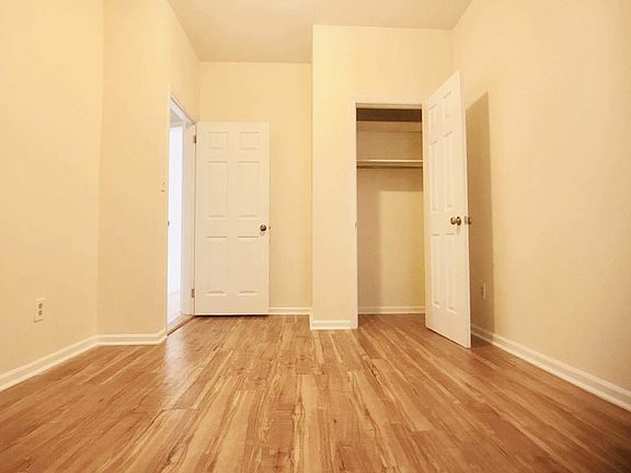 4th image of 3254 34th St #2