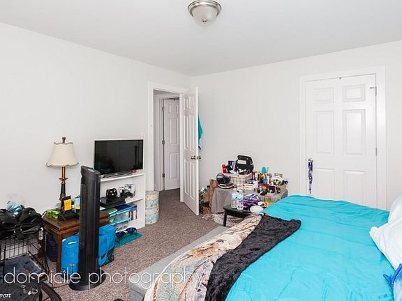 5th image of 3121 N Southport Ave #1426