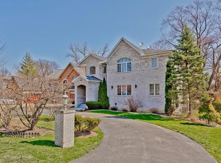 903 Glenshire Rd, Glenview, IL 60025