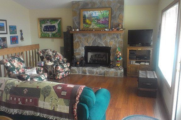 2nd image of 110 Hemlock Cir
