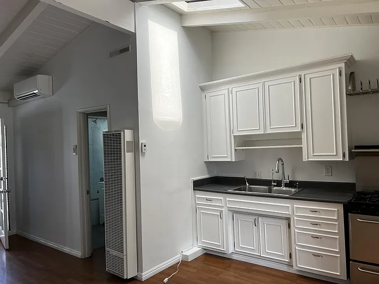626 Coronel Pl #624/626 — Photo 16
