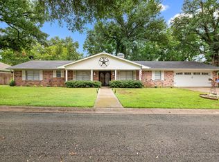 725 W Blair St, Mineola, TX 75773