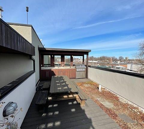 5th image of 1247 E Columbia Ave APT 2